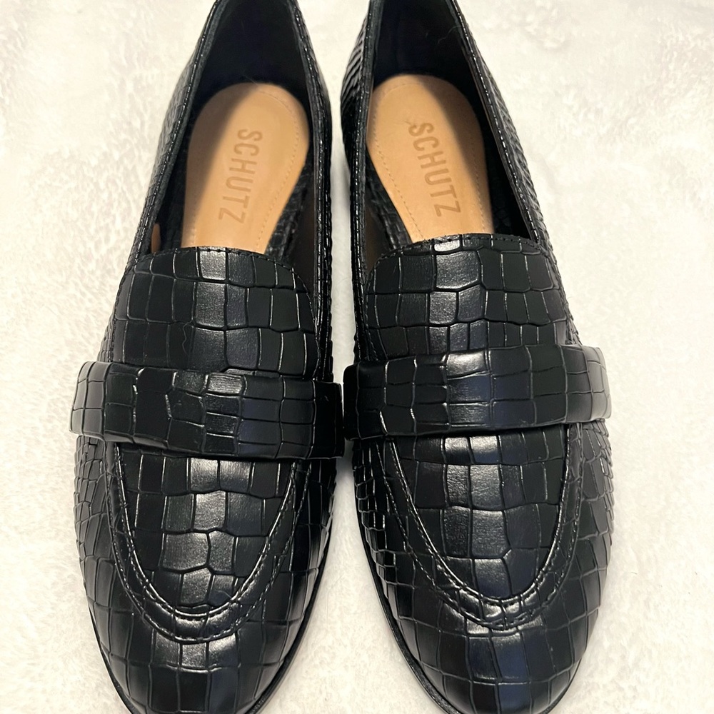 Schutz Leather dress loafers